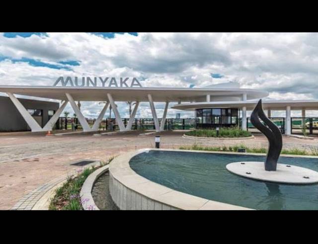 1 BEDROOM APARTMENT FOR SALE IN WATERFALL